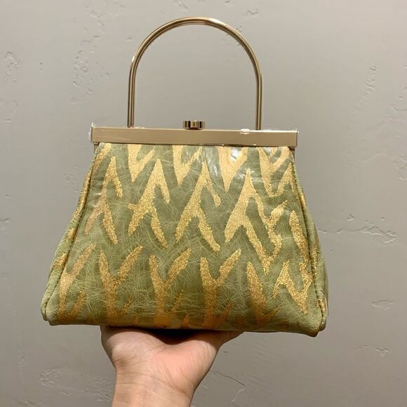 Handmade Genuine Wrinkle Texture Leather  Push-lock
Top Handle Bag & 2 Chains - Picture 3 of 16